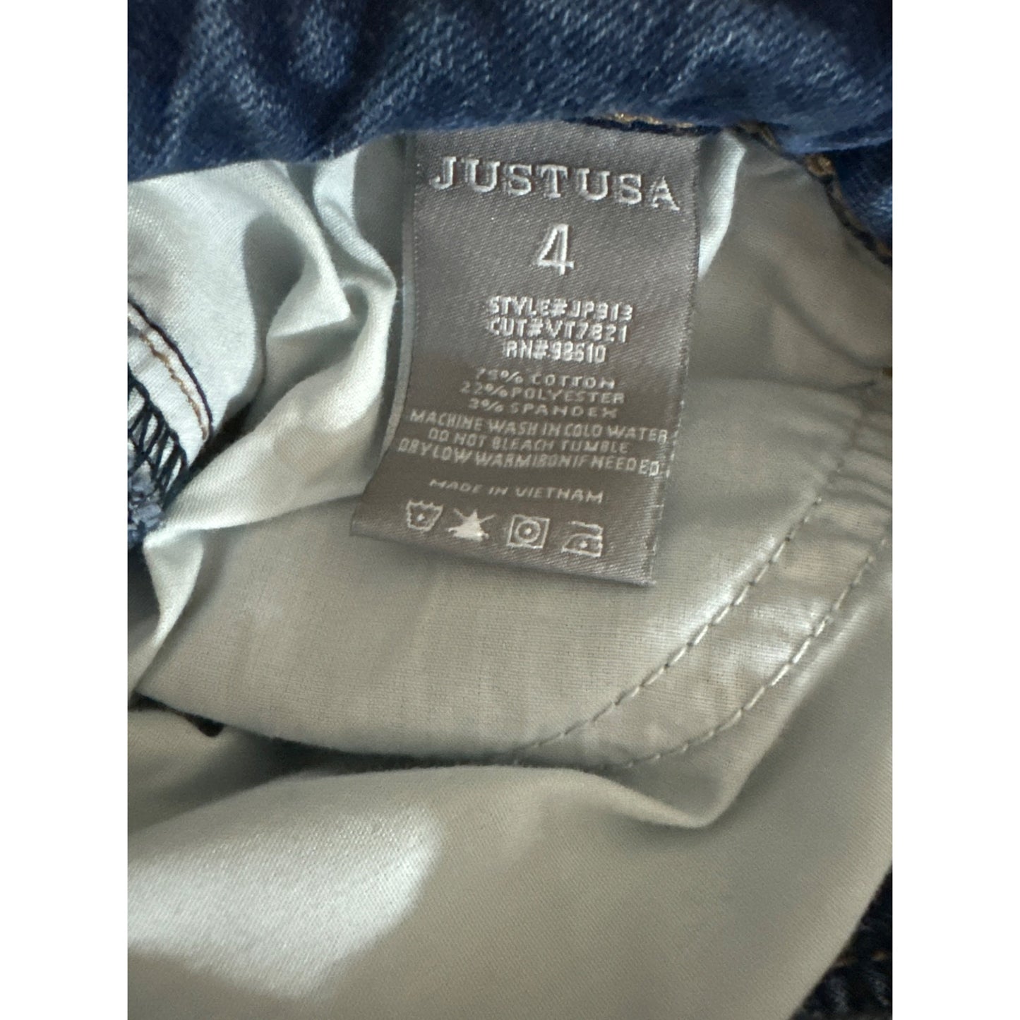 Just USA Distressed Knees Skinny Jeans Size 4