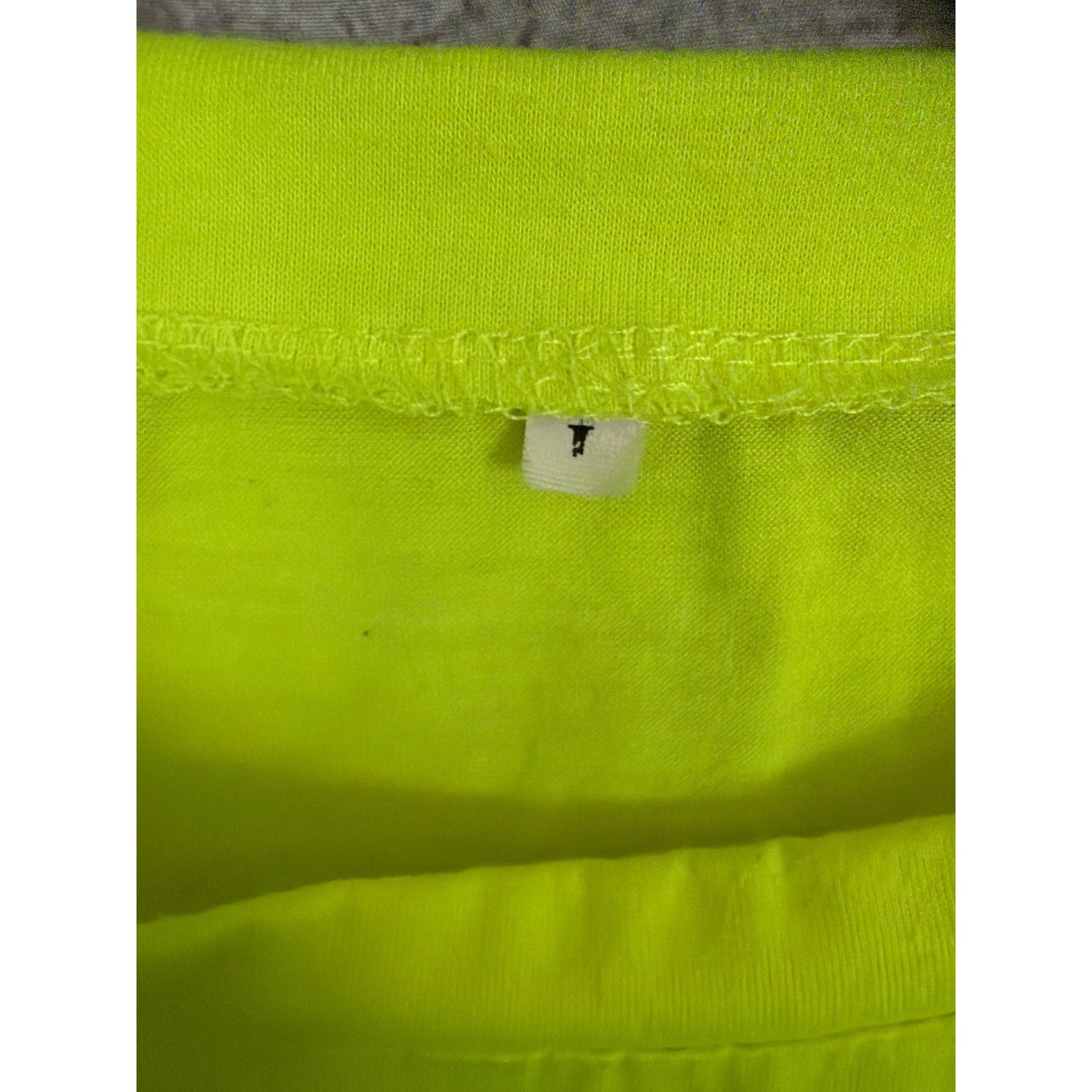 Neon Yellow Loose-Fit T-Shirt With Front Pocket Size L