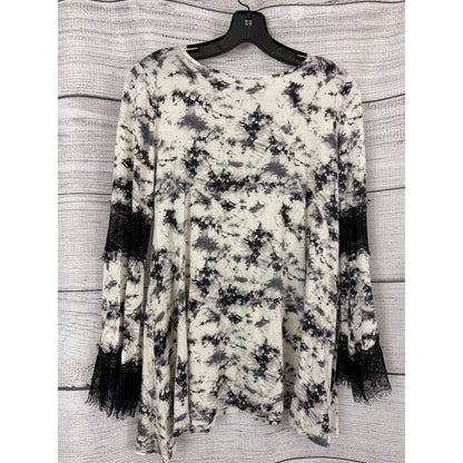 Romeo + Juliet Couture Tie-Dye Bell Sleeve Top W/ Lace Trim Size S