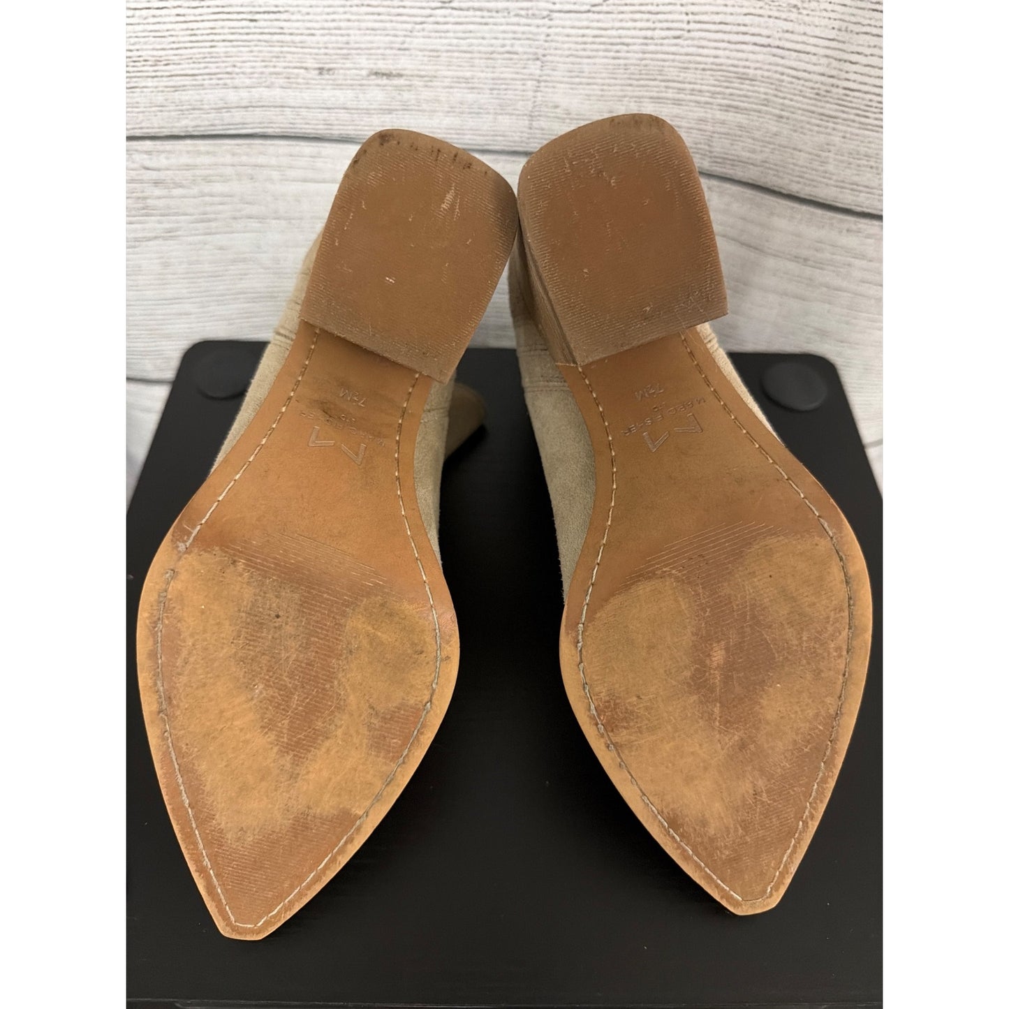 Marc Fisher Oshay Natural Suede Pointed Toe Heel Bootie Boot Size 7.5