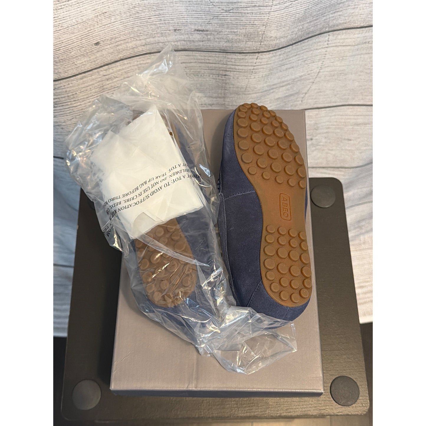 NWB ABEO Navy Suede Harbor Loafers Size 5