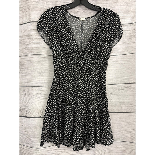 Garage Black & White Floral Print Short-Sleeve Romper Size S