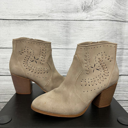 Restricted Tan Perforated Ankle Boots With Stacked Wooden Heel, Size 9