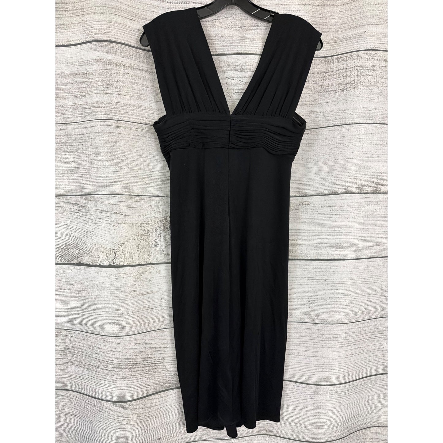 BCBGMaxAzria Black Ruched Bodice V-Neck Dress Size M