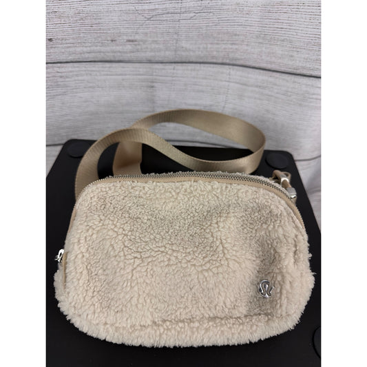 NWOT Lululemon Fleece Everywhere Belt Bag 1L