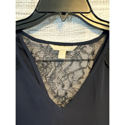 Banana Republic Lace Trim V-Neck Blouse Size XSP